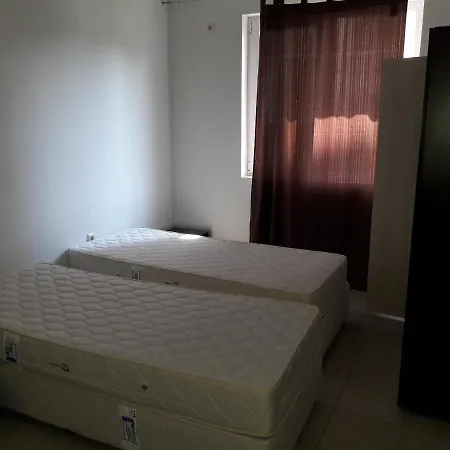 Lägenhet Ganz Real Estate 2